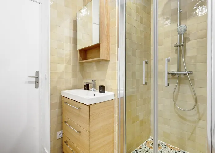 Apartment 245 Mercedes - Superb In *